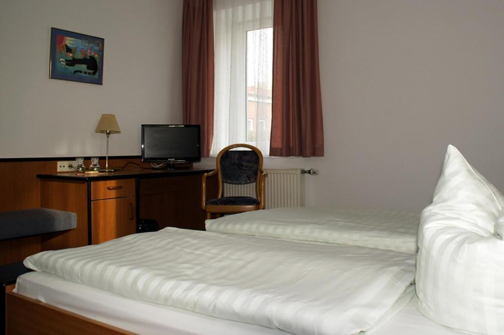 Landhotel Pagram-Frankfurt/Oder Франкфурт на Одер Екстериор снимка